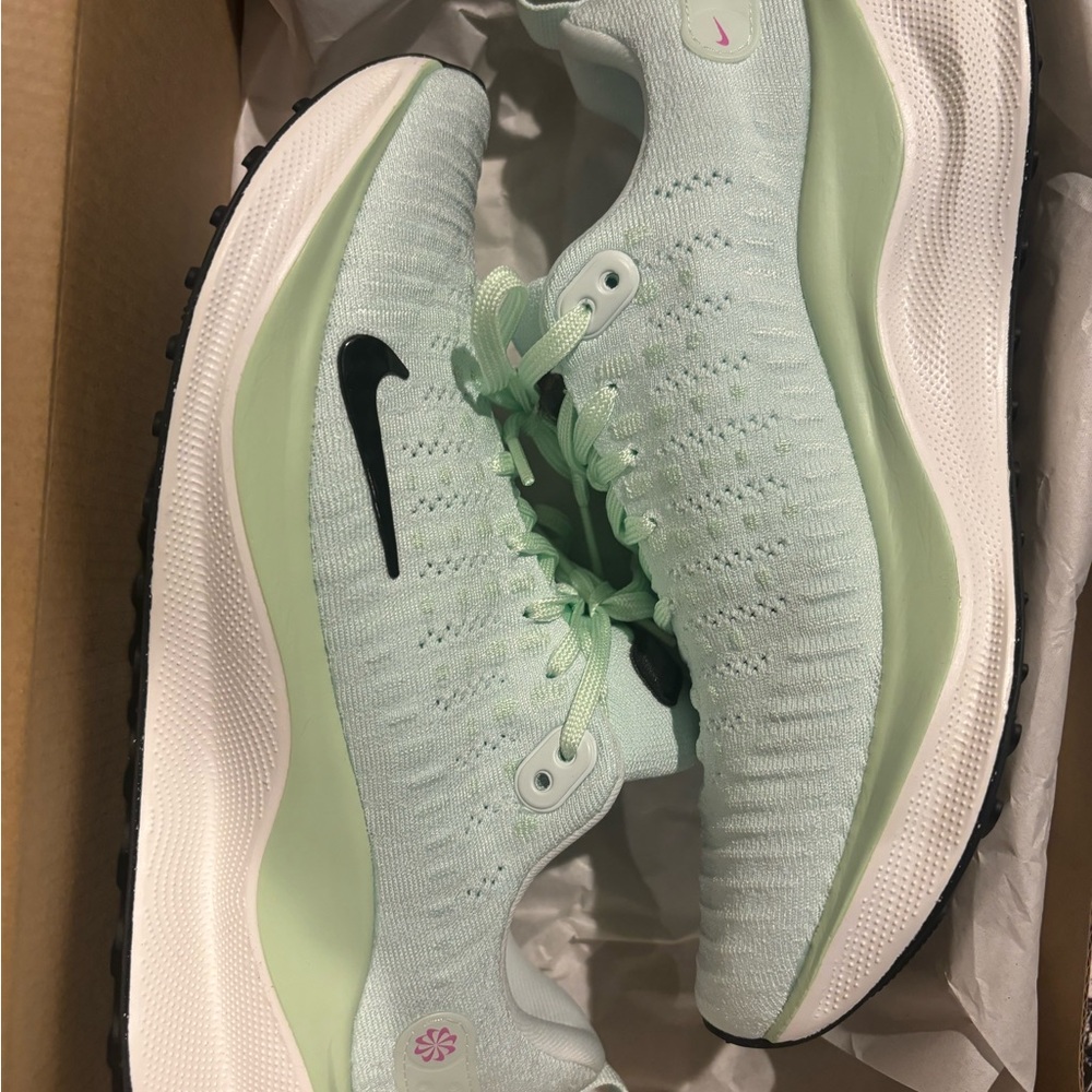 Nike NWT InfinityRN 4 air 7.5 Vapor Green